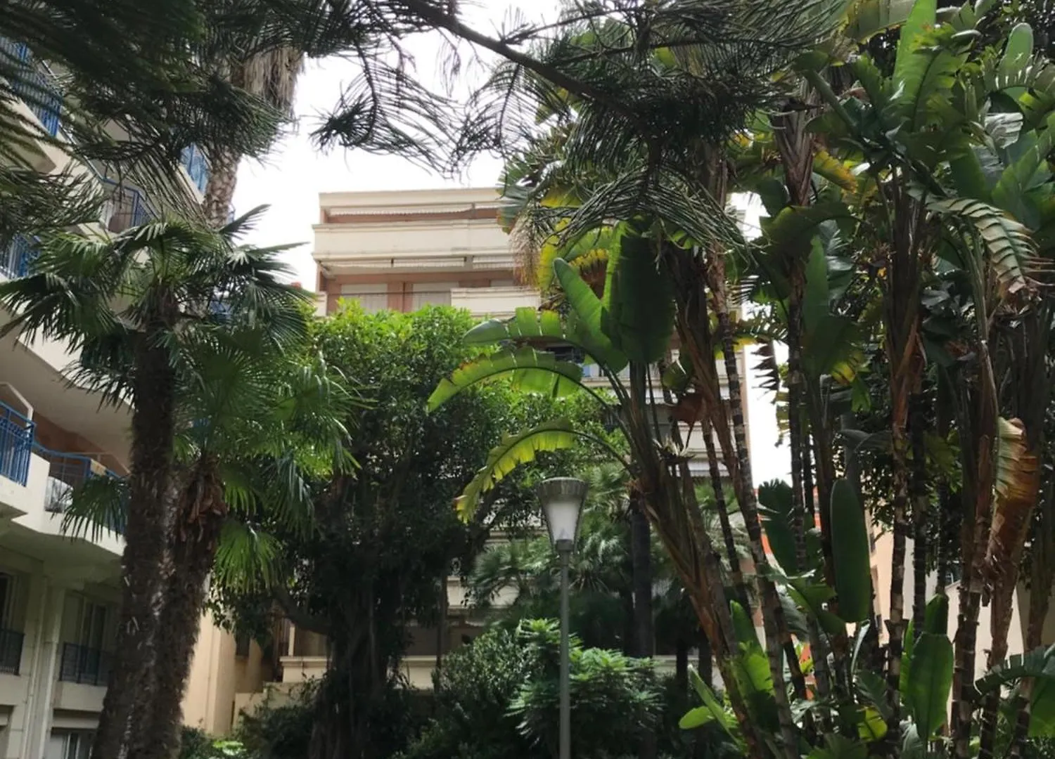 Beach Apartment With Tropical Garden And Mountain View Best Location Menton