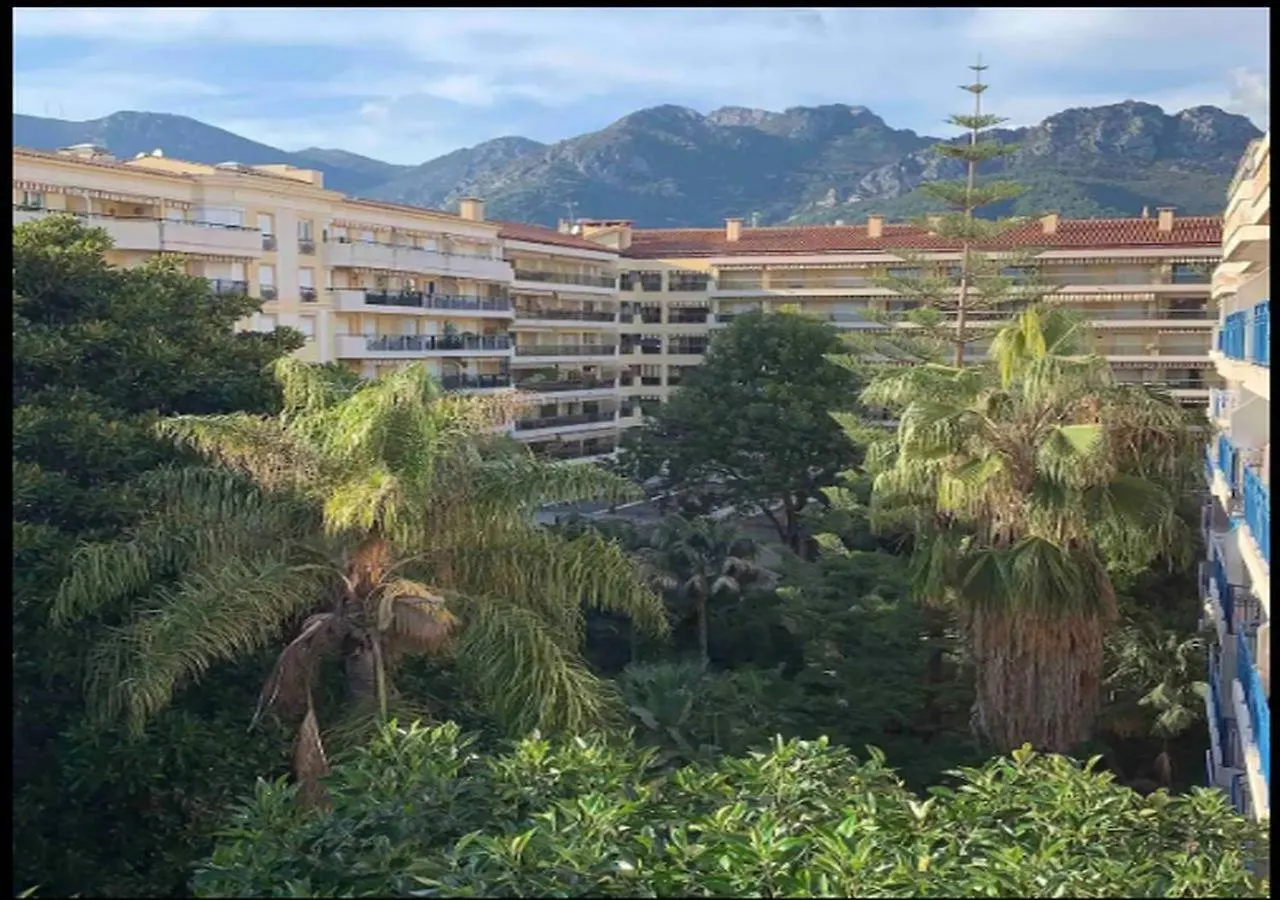 Beach Apartment With Tropical Garden And Mountain View Best Location Ментона
